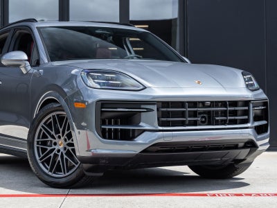 2026 Porsche Cayenne AWD