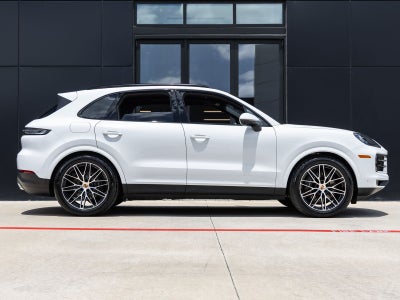 2026 Porsche Cayenne AWD