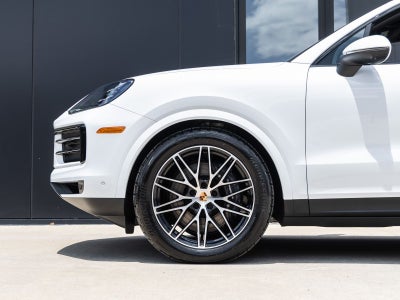 2026 Porsche Cayenne AWD