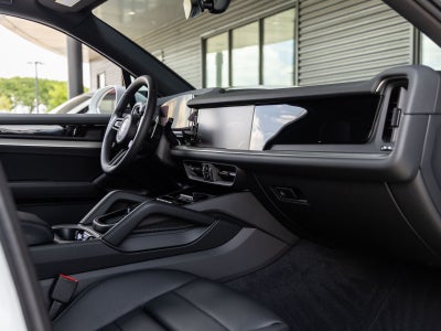 2026 Porsche Cayenne AWD
