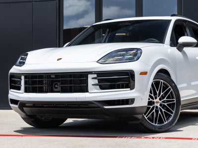 2026 Porsche Cayenne AWD