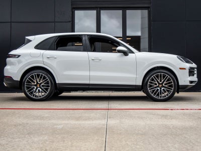 2026 Porsche Cayenne Base