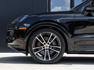 2026 Porsche Cayenne AWD