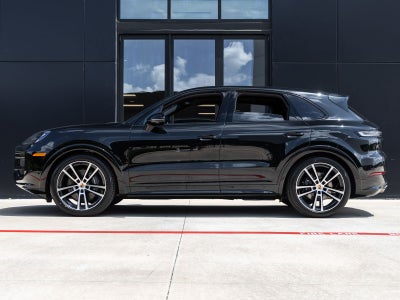 2026 Porsche Cayenne AWD