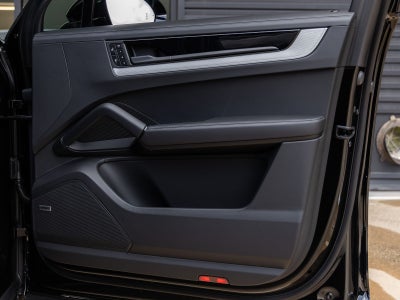 2026 Porsche Cayenne AWD