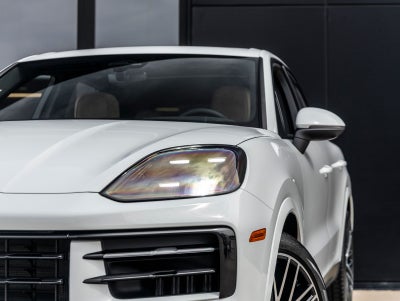 2026 Porsche Cayenne AWD
