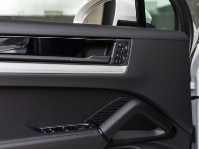 2026 Porsche Cayenne AWD