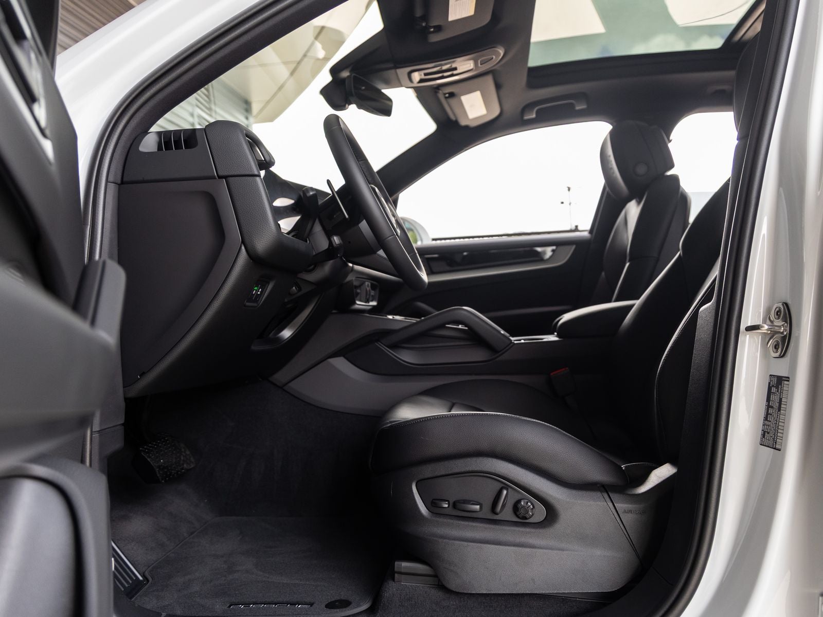 2026 Porsche Cayenne AWD