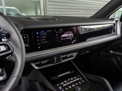 2026 Porsche Cayenne AWD