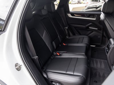 2026 Porsche Cayenne AWD