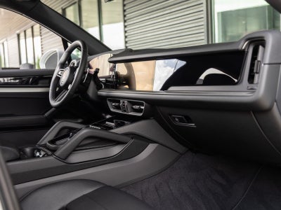 2026 Porsche Cayenne AWD