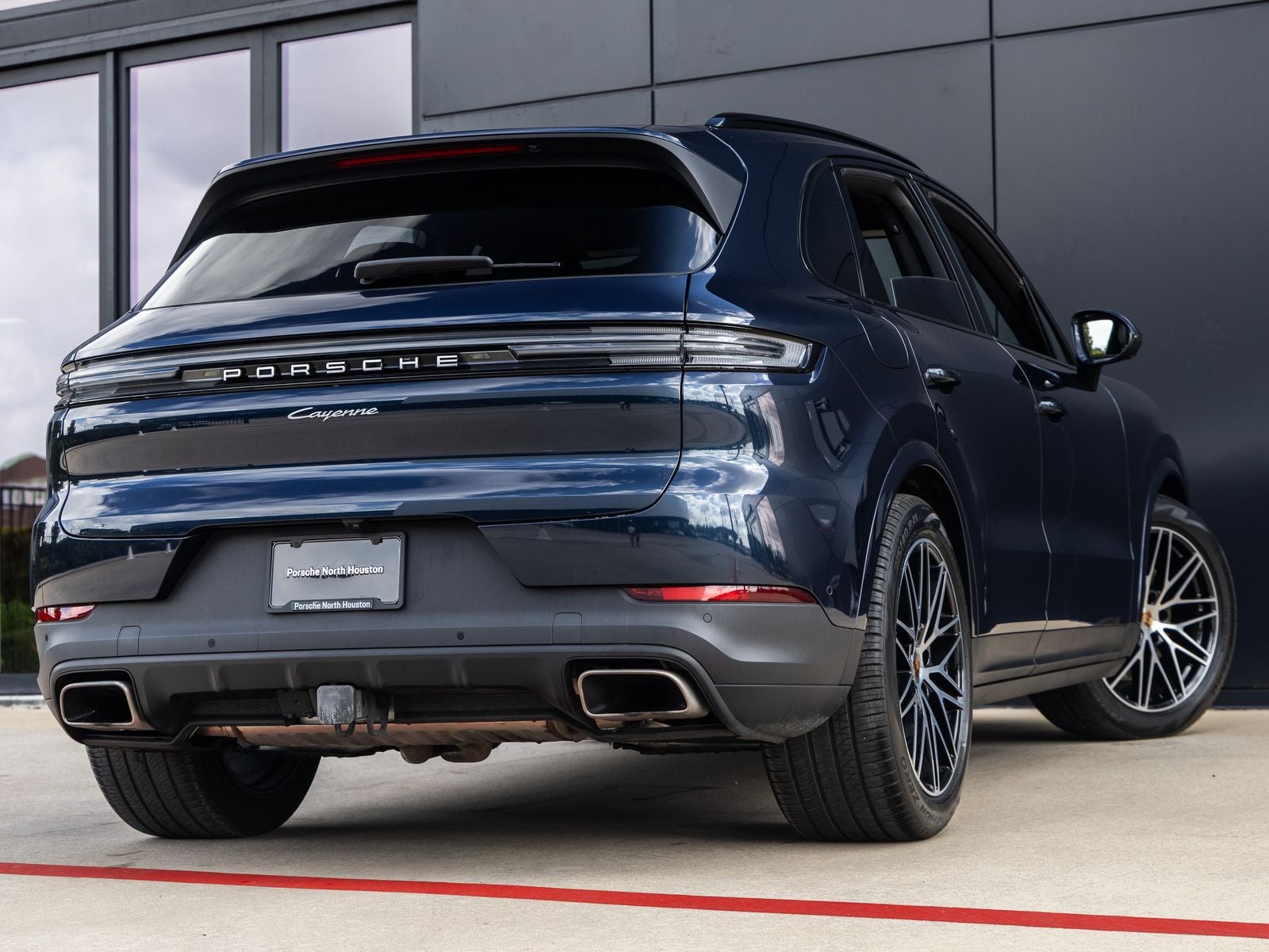 2025 Porsche Cayenne AWD