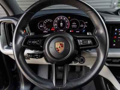 2025 Porsche Cayenne AWD