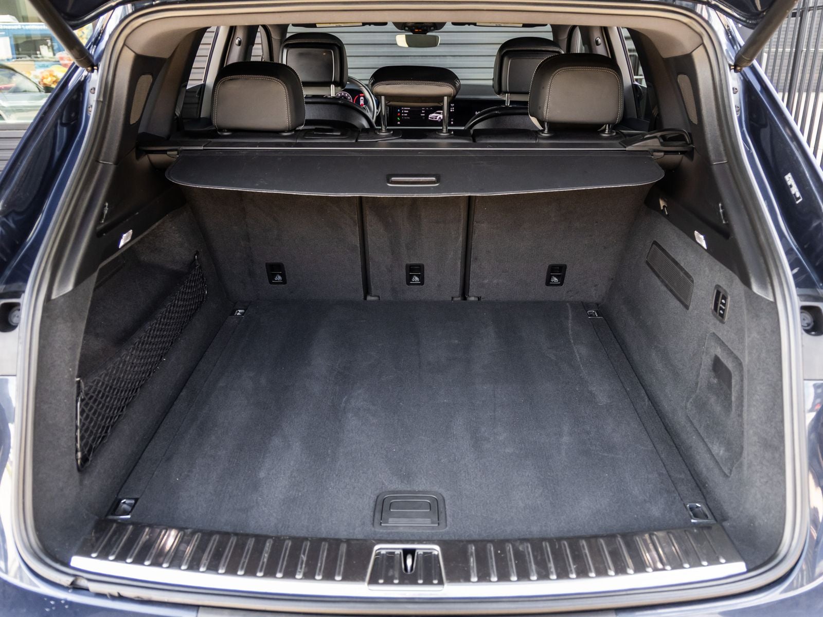 2025 Porsche Cayenne AWD