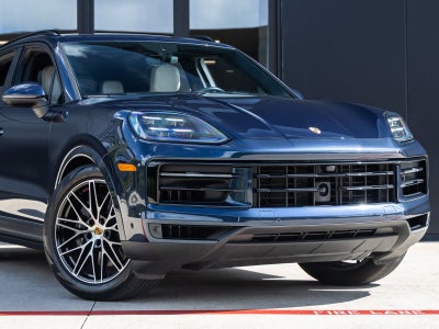 2025 Porsche Cayenne AWD