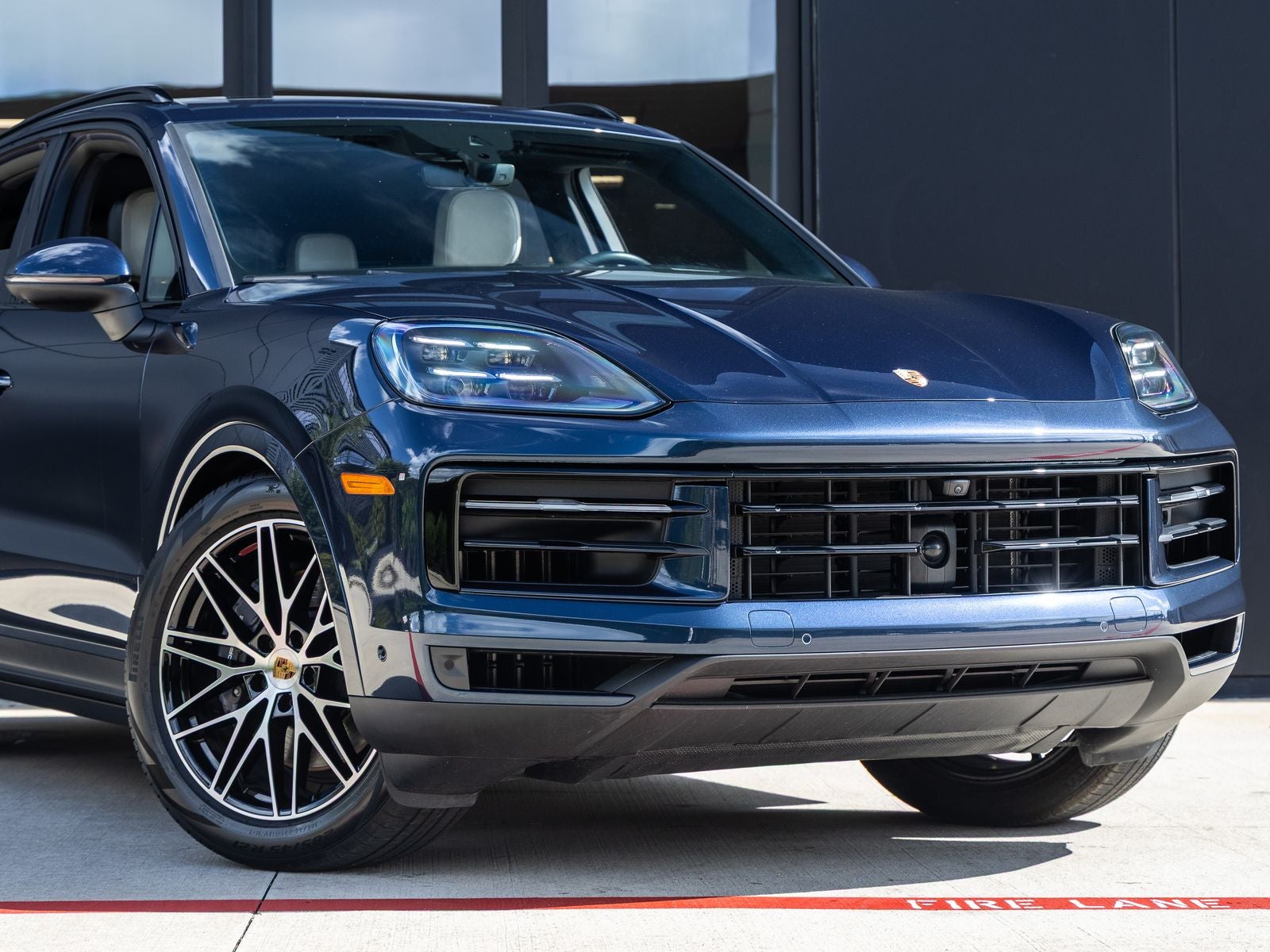 2025 Porsche Cayenne AWD
