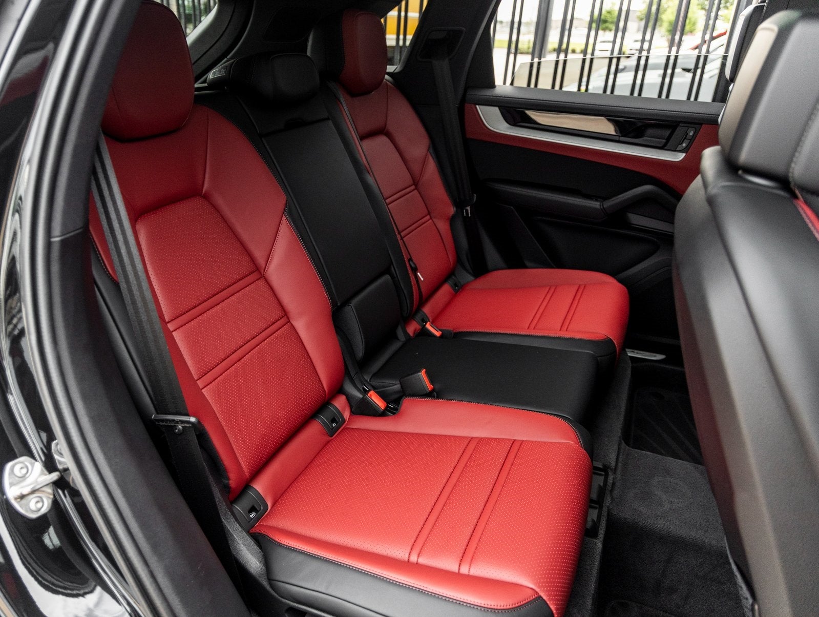 2025 Porsche Cayenne AWD