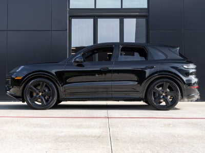 2026 Porsche Cayenne AWD