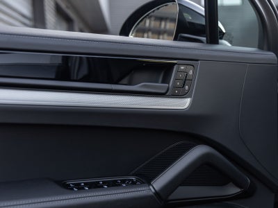 2026 Porsche Cayenne AWD