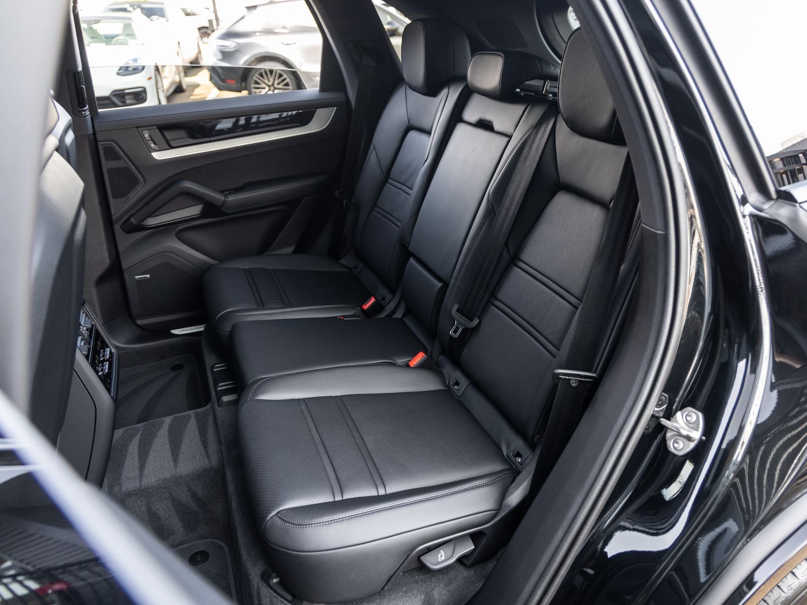 2026 Porsche Cayenne AWD