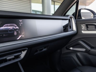 2026 Porsche Cayenne AWD