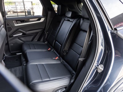 2026 Porsche Cayenne AWD