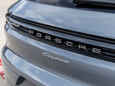 2026 Porsche Cayenne AWD