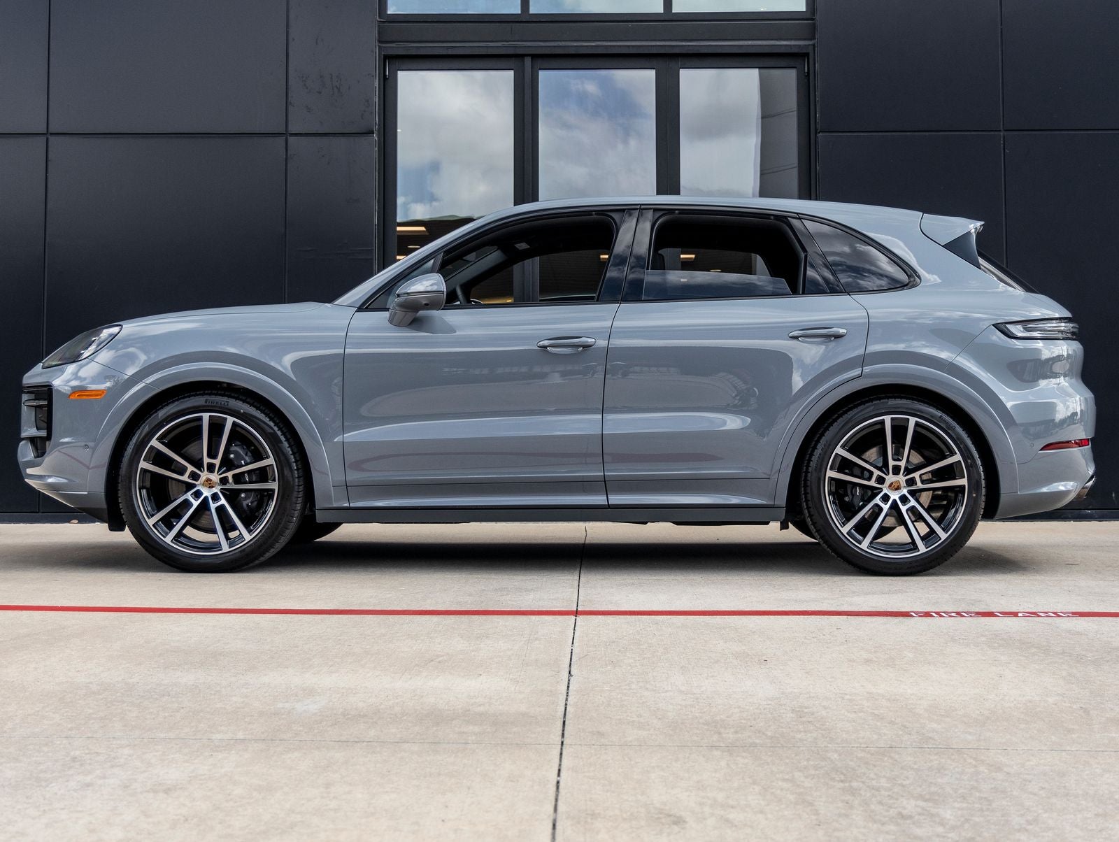 2026 Porsche Cayenne AWD