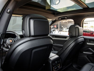 2026 Porsche Cayenne AWD