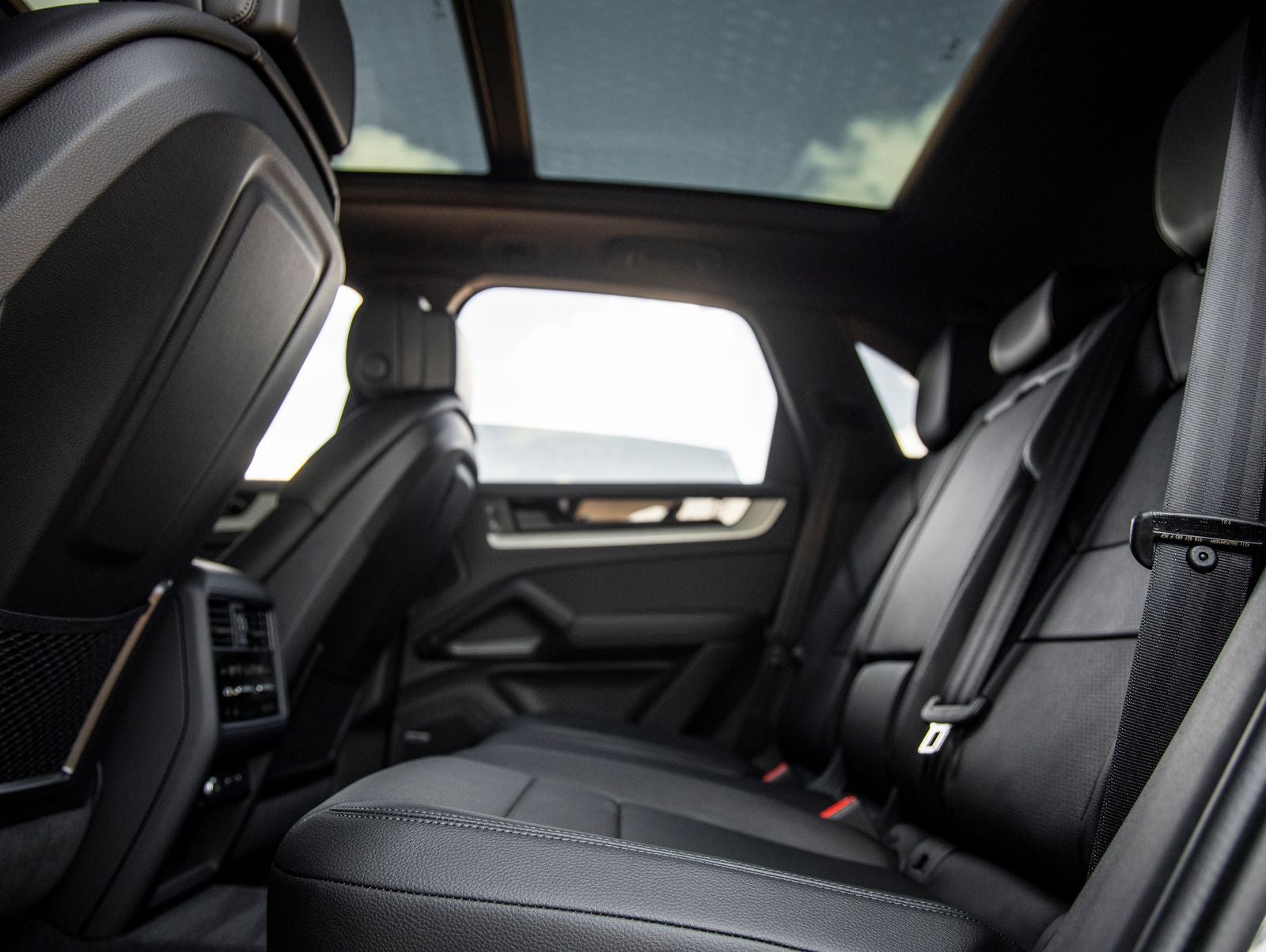 2026 Porsche Cayenne AWD