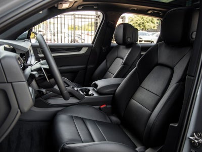 2026 Porsche Cayenne AWD