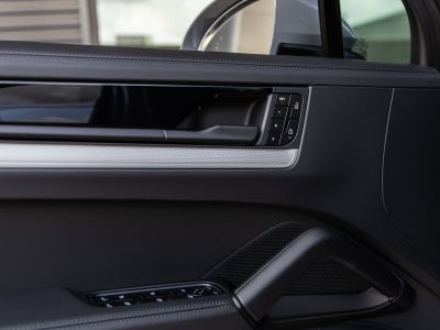 2026 Porsche Cayenne AWD
