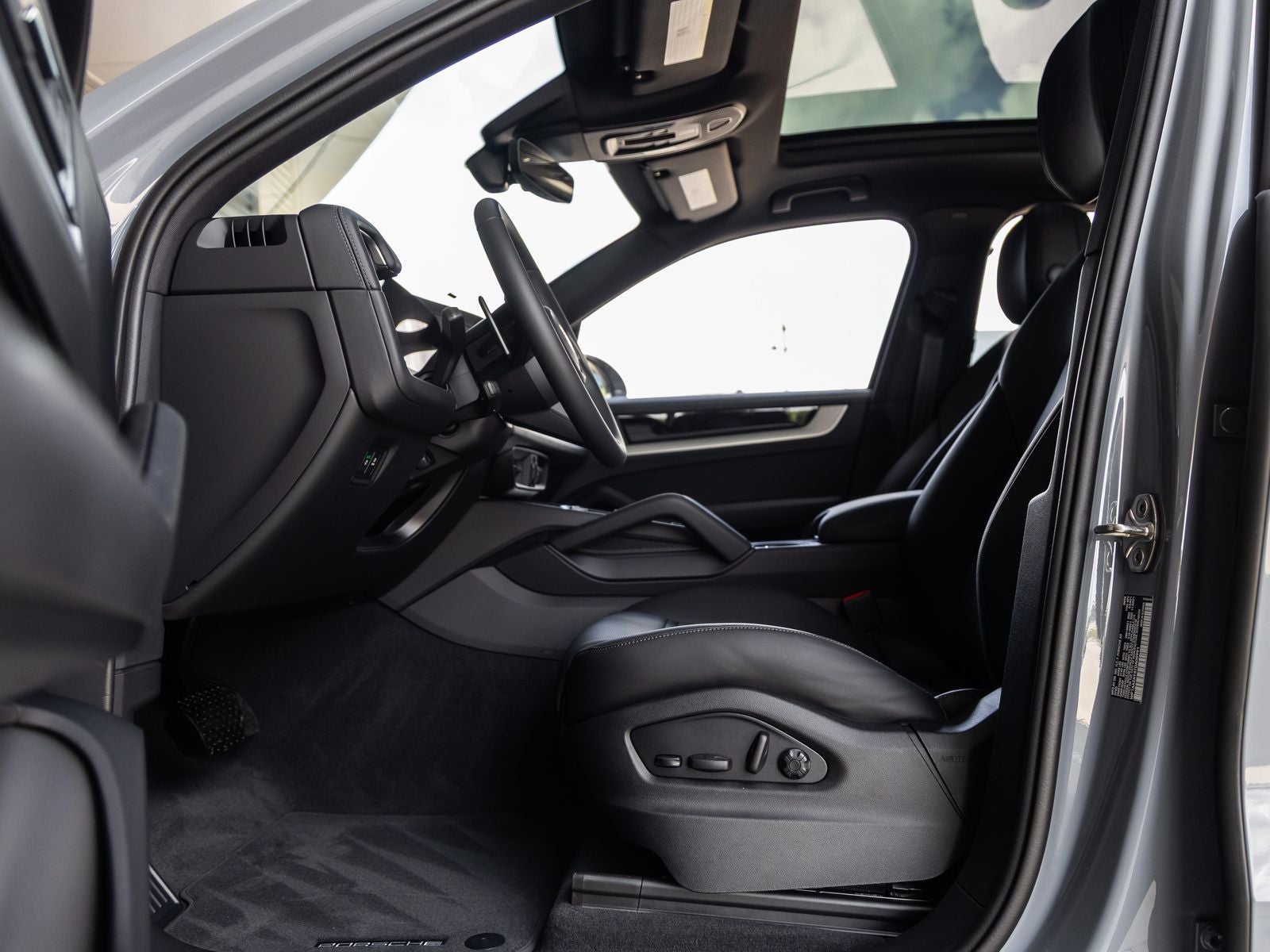 2026 Porsche Cayenne AWD