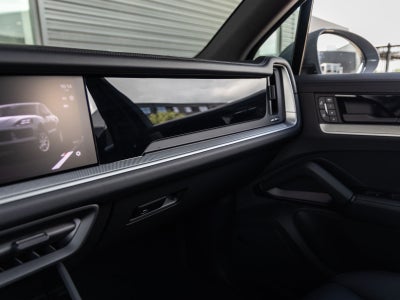 2026 Porsche Cayenne AWD