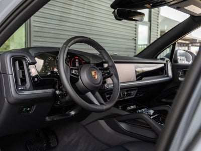 2026 Porsche Cayenne AWD