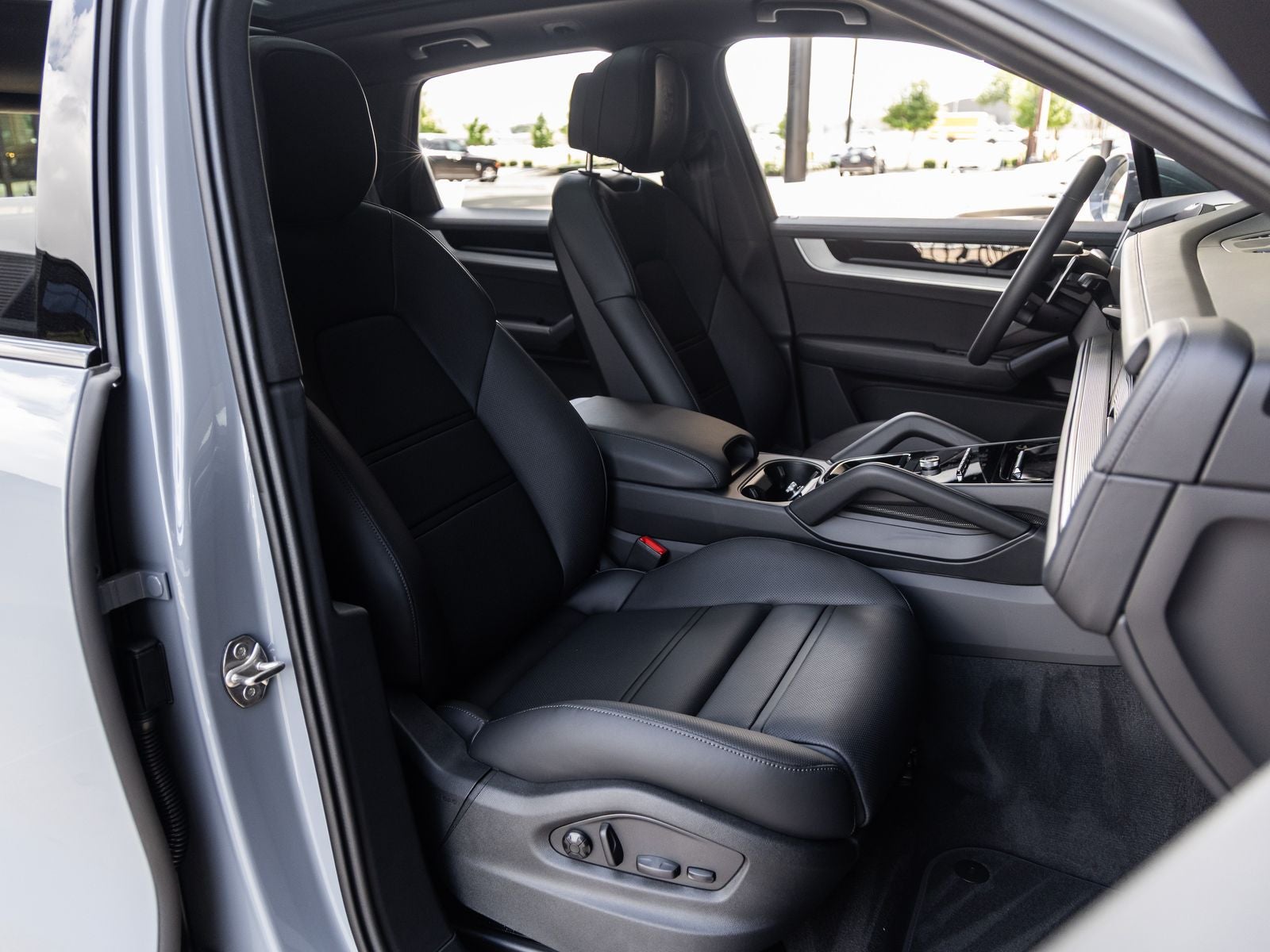 2026 Porsche Cayenne AWD