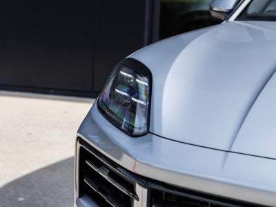 2026 Porsche Cayenne AWD