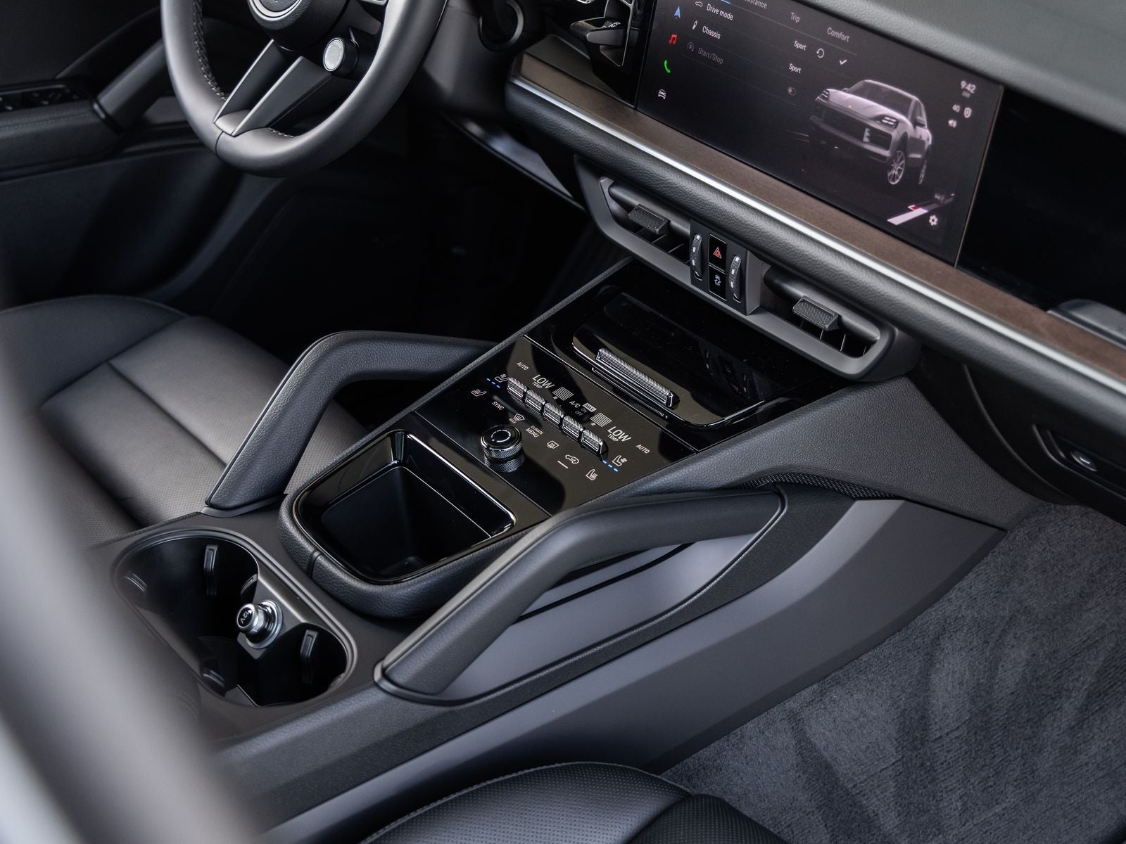 2026 Porsche Cayenne AWD