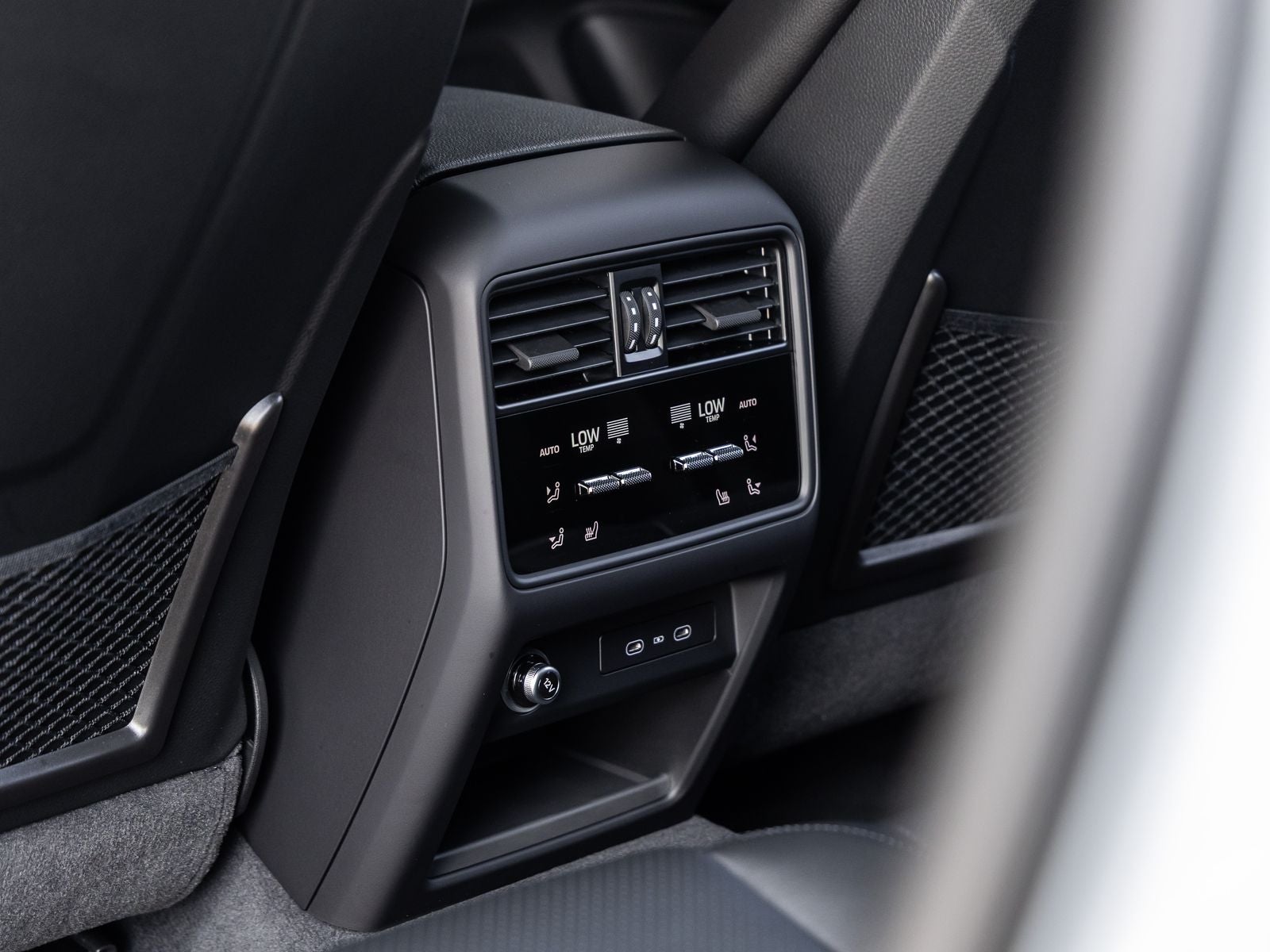 2026 Porsche Cayenne AWD