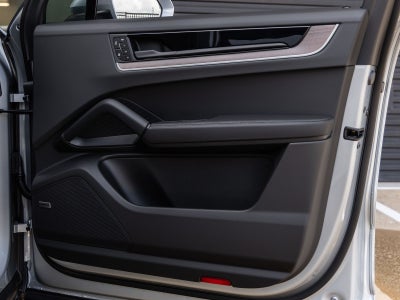 2026 Porsche Cayenne AWD
