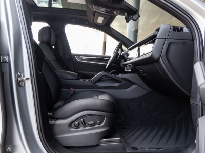 2026 Porsche Cayenne AWD