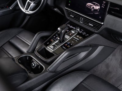 2022 Porsche Cayenne AWD