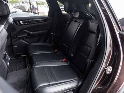 2022 Porsche Cayenne AWD