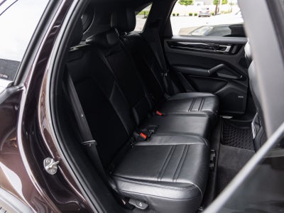2022 Porsche Cayenne AWD
