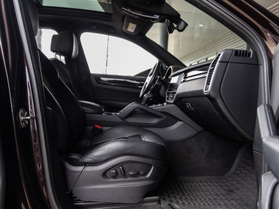 2022 Porsche Cayenne AWD