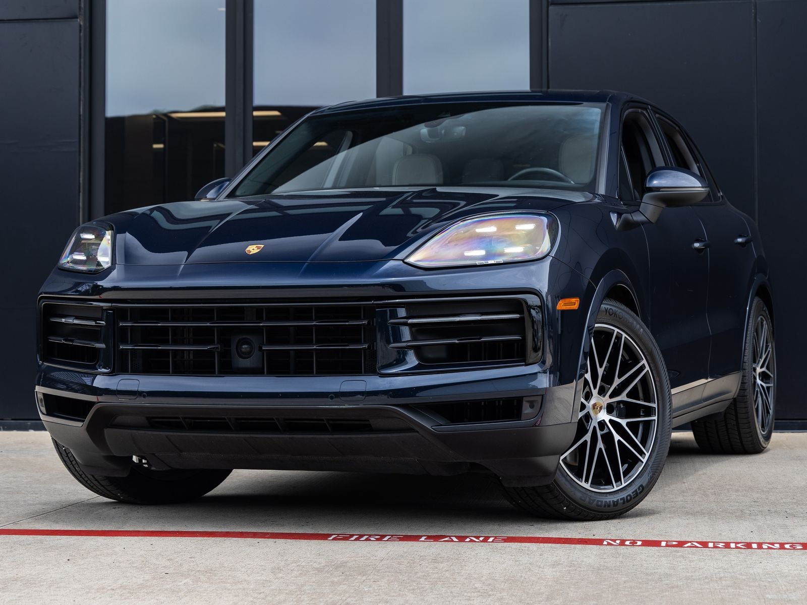 2024 Porsche Cayenne -'s photo