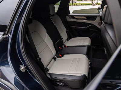 2024 Porsche Cayenne AWD