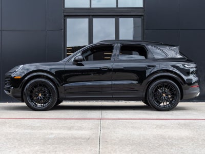 2026 Porsche Cayenne AWD