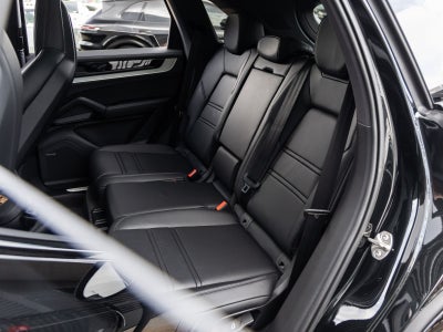 2026 Porsche Cayenne AWD