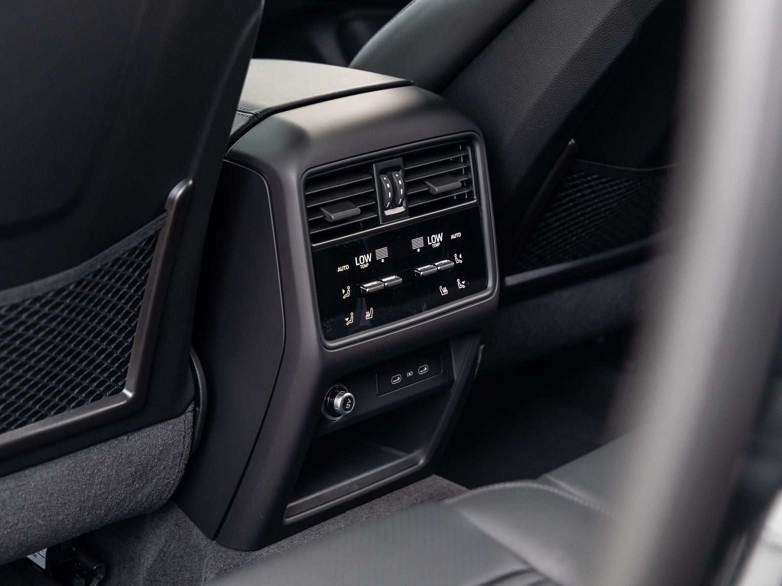 2026 Porsche Cayenne AWD